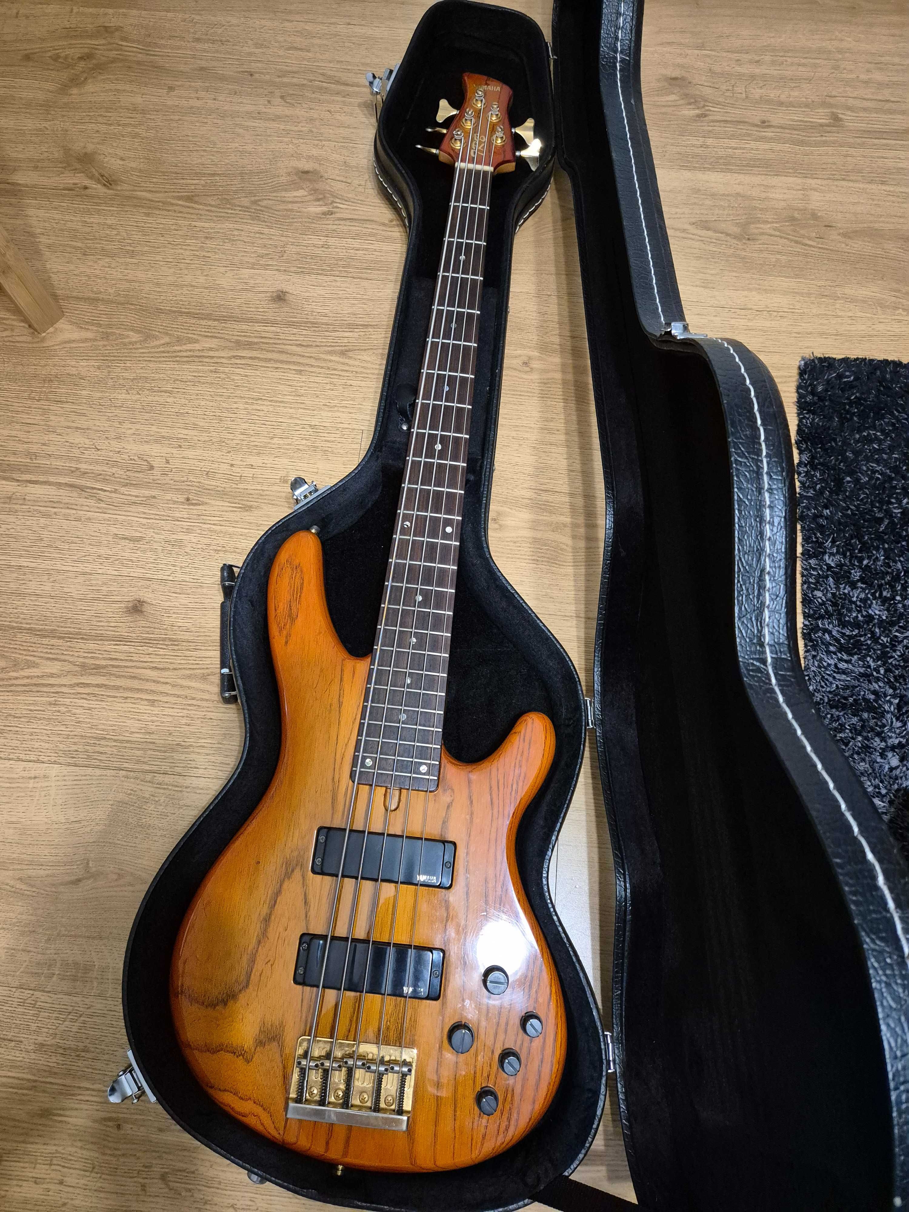 Gitara basowa Yamaha TRB 5 II z pełnym wyposażeniem!