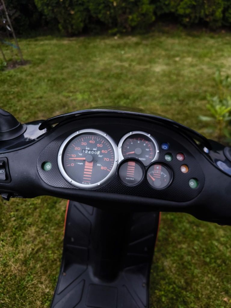 Skuter Piaggio Gilera Storm 50cc 2t