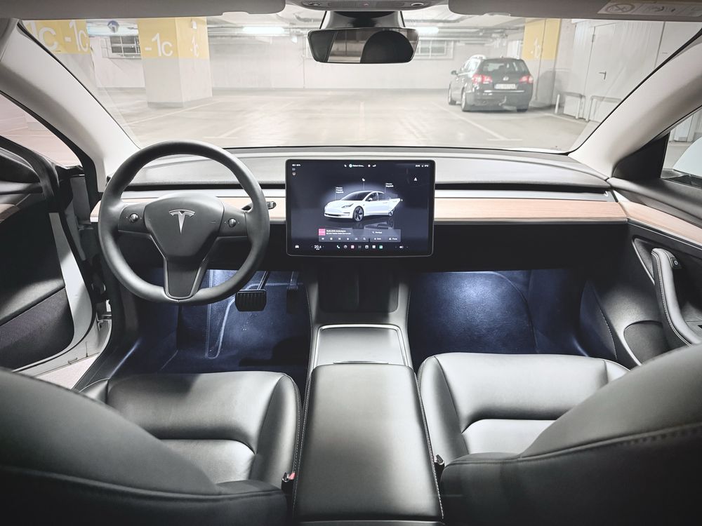 Wynajem długoterminowy Tesla Model 3 LR RWD z PPF