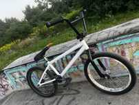 Bmx biało czarny