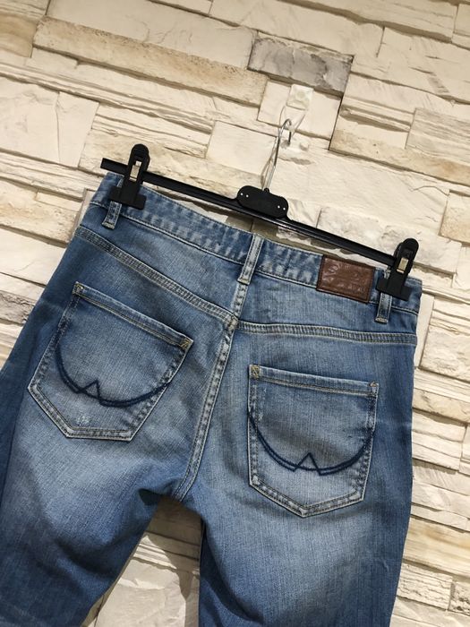 Spodnie jeans  dżinsowe  Superdry W26 L32 rozmiar 34