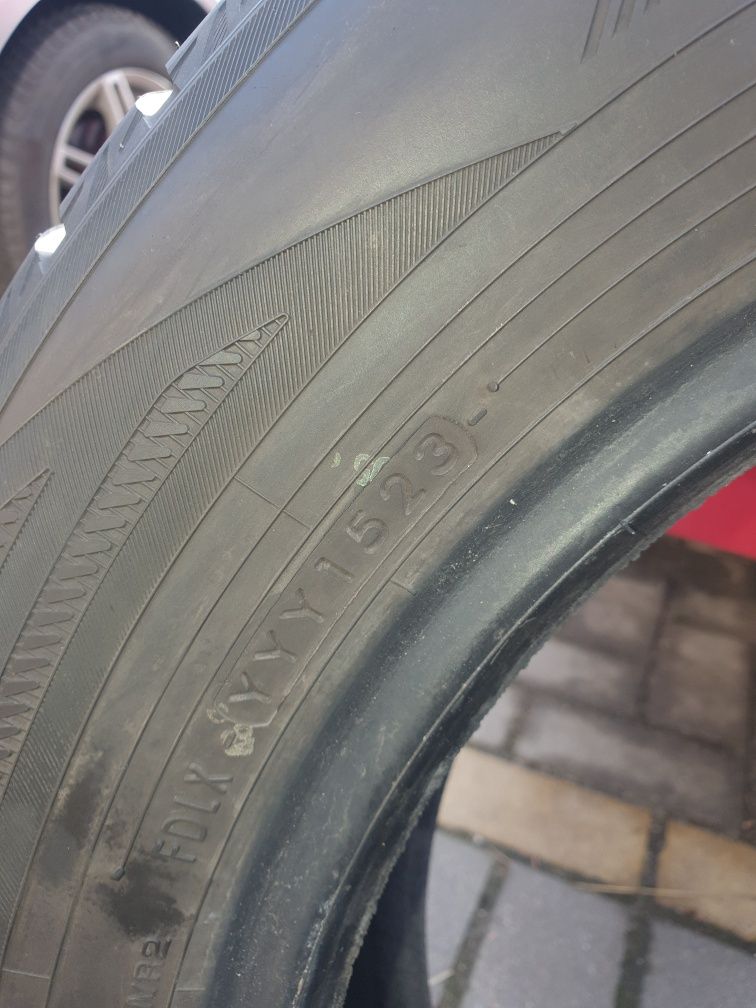 Opona zimowa 185/65R15 YOKOHAMA Winter v906