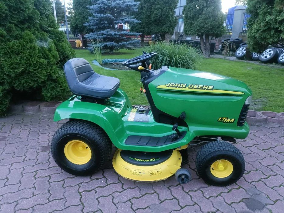 Traktorek kosiarka John Deere LT166 16KM hydrostat pompa mulczer 2 cyl