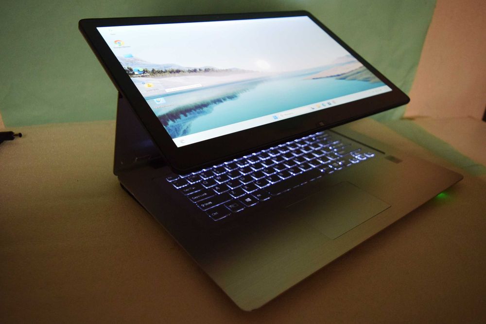 Laptop Sony Vaio Multi-Flip SVF15N18PGB 15.5" i5/16GB/250 SSD MŁAWA