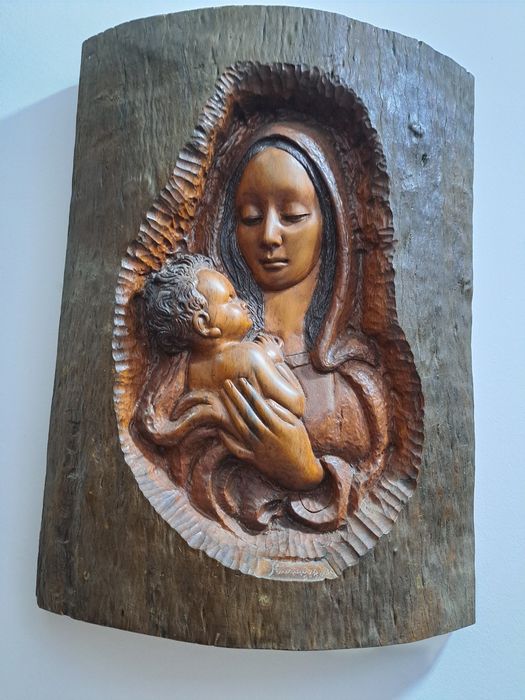 Escultura em madeira