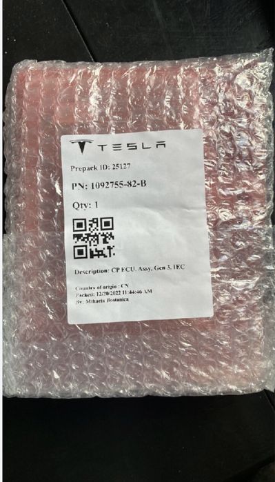 Блок ретрофит CCS Tesla Model 3 Y Gen 3 Gen4 1092755-82-B новый