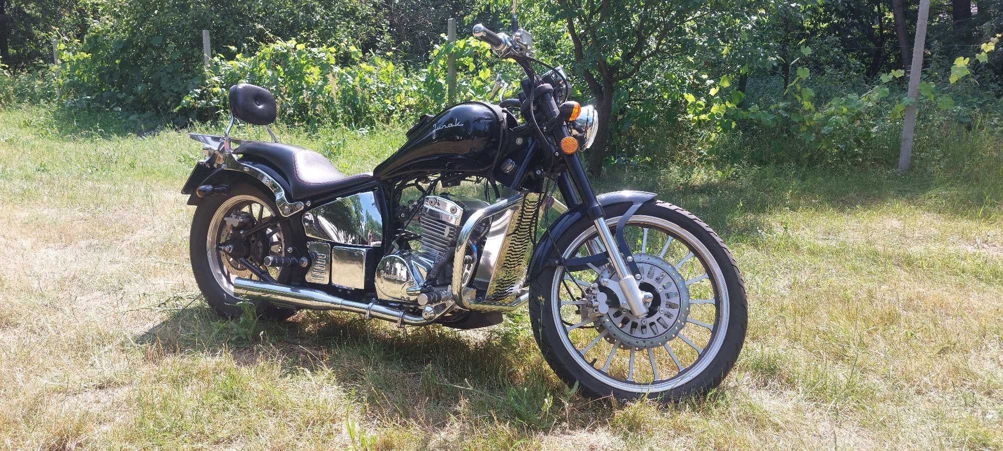 Junak M16 320 cm3 DAYTONA 350