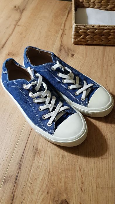 Buty  trampki 37 stradivadius