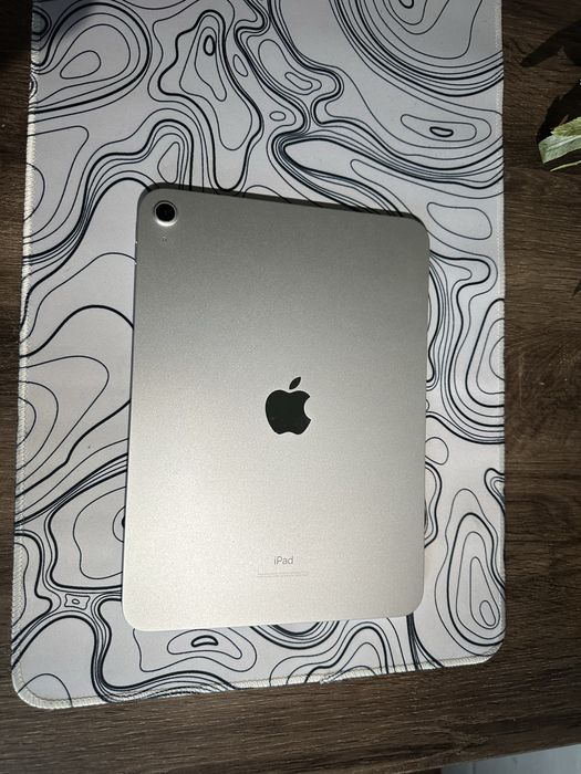 Продам айпад 10.9 256