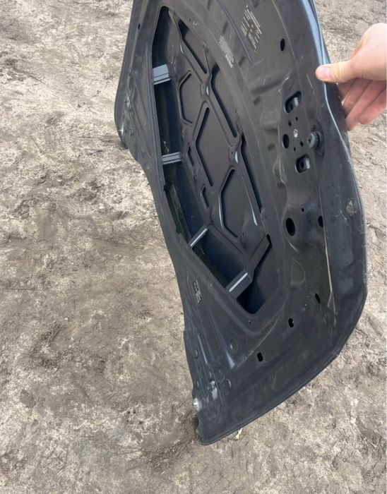 Maska BMW F30 kolor B39