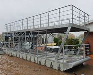 Houseboat Domek na wodzie Jacht Działka nad jeziorem Dom letniskowy