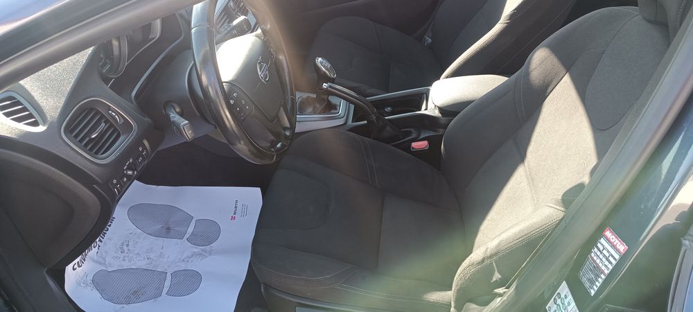 Volvo v40 1.6 D2 possibilidade de financiamento