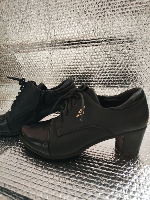 Осінні туфлі черевички на підборі