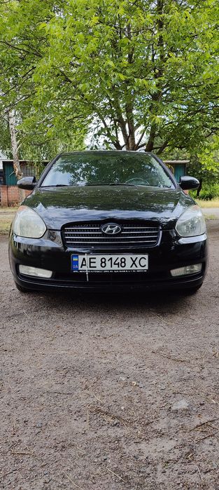 Hyundai Accent  1.6 AT