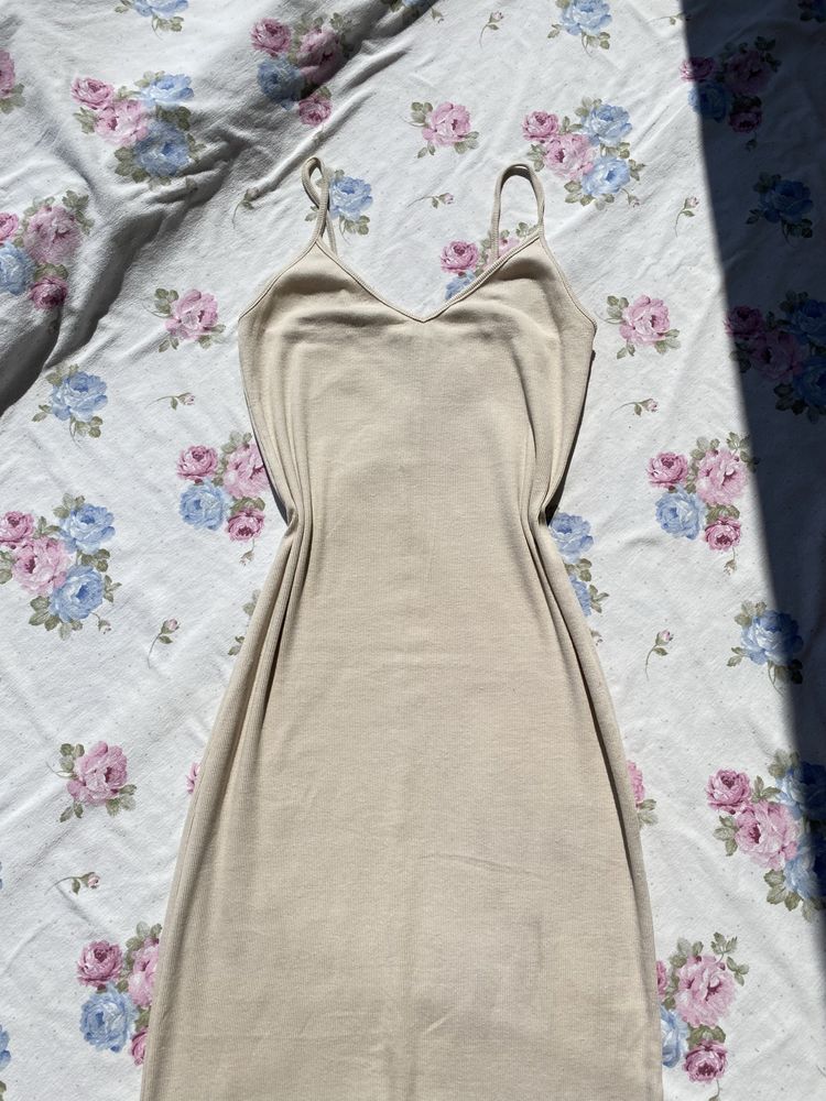 Beżowa sukienka midi na ramiączka M 38 L 40 basic forever 21