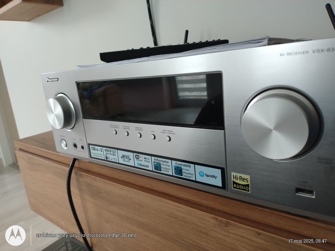 Amplituner Pioneer VSX 830