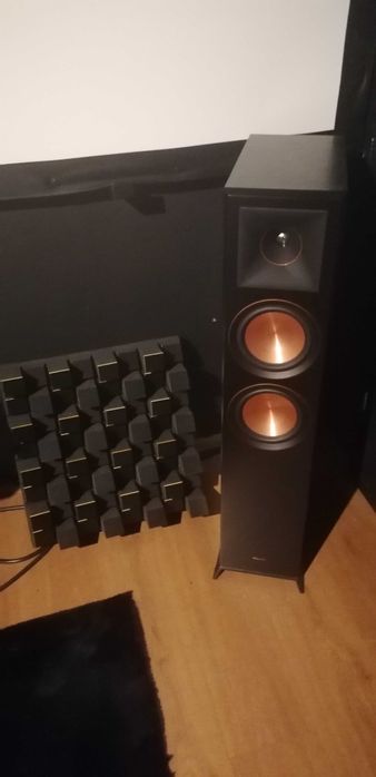 Kolumny Klipsch RP-6000F – potęga dźwięku i perfekcyjny stan!