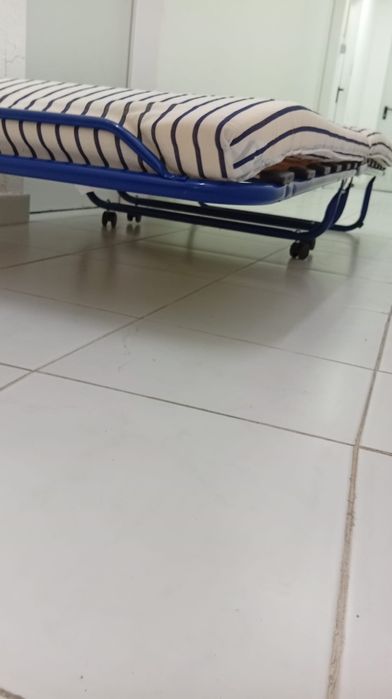 Cama divã dobrável