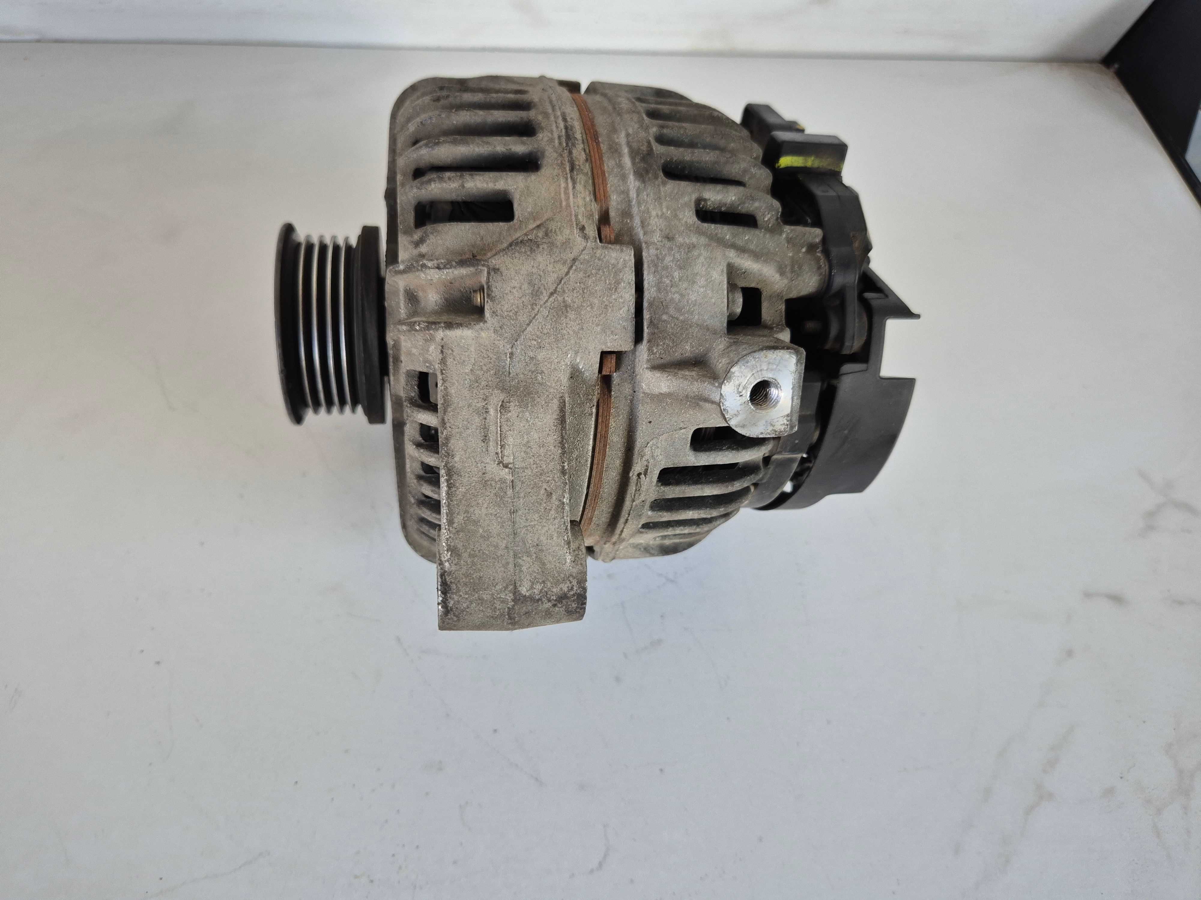 opel corsa c meriva a combo 1.4 1.6 1.8  alternator

Tylko przedmiot