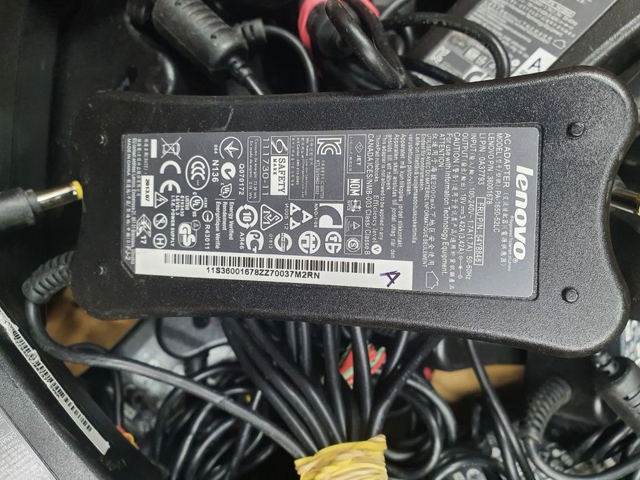 Lenovo Fujitsu Asus Toshiba 5.5 * 2.5 65w 19V 3.42А Блок живлення