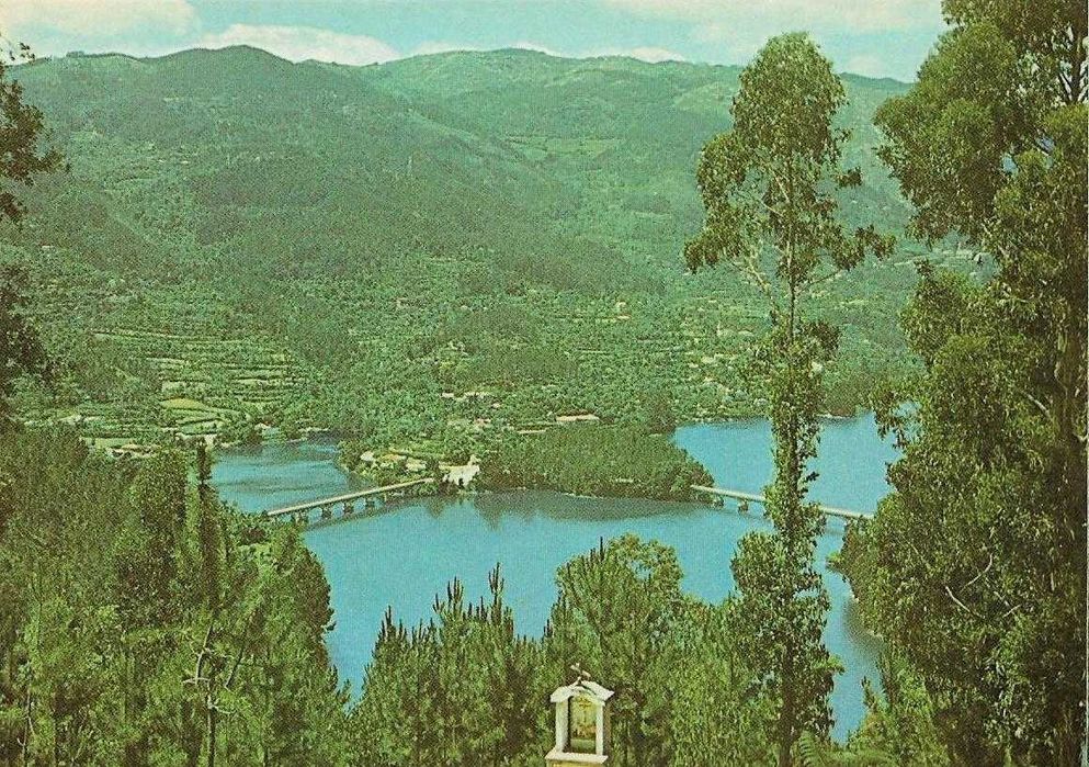 Gerês - - - Postais antigos (a) (cerca de 30 anos) - - - - - Postais