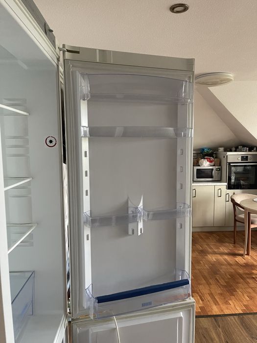 Продам холодильник в хорошову стані SNAIGE ICE LOGIE clasik A+