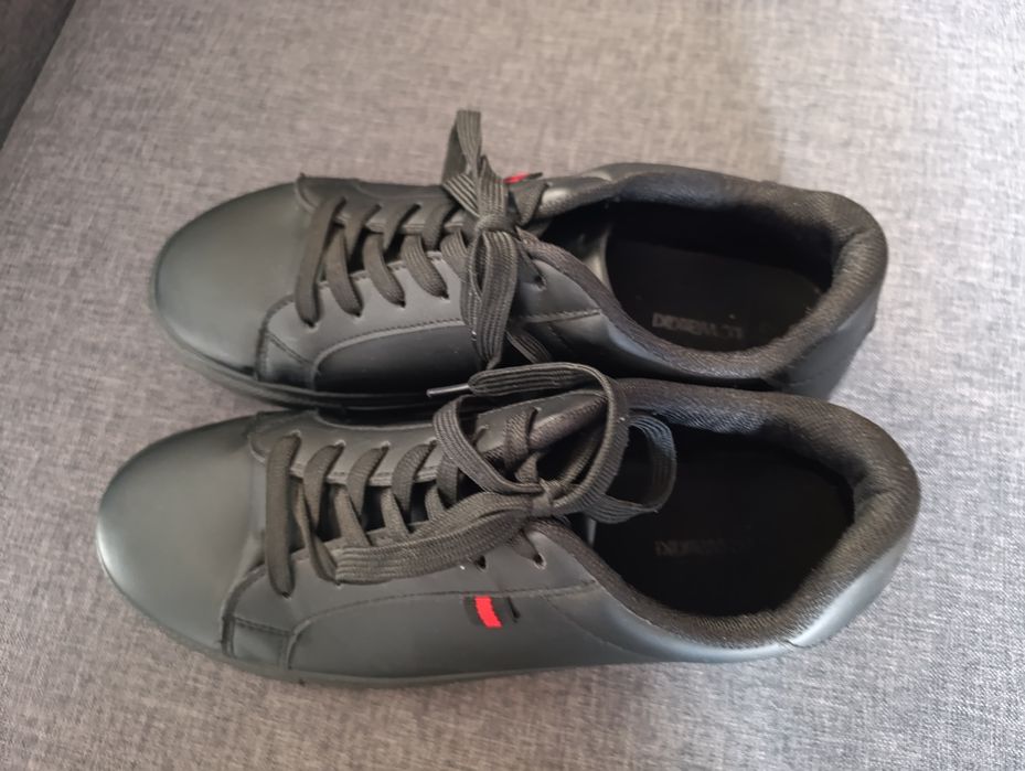 Взуття чоловіче, чорне