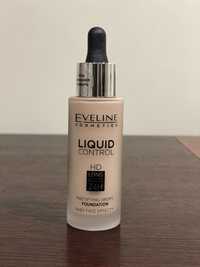 Тональна основа Eveline Rose Beige Liquid Control HD Mattifying Drops