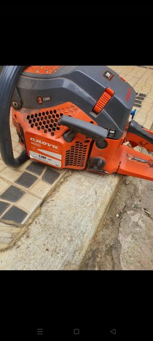 Vendo motosserra está a funcionar bem .