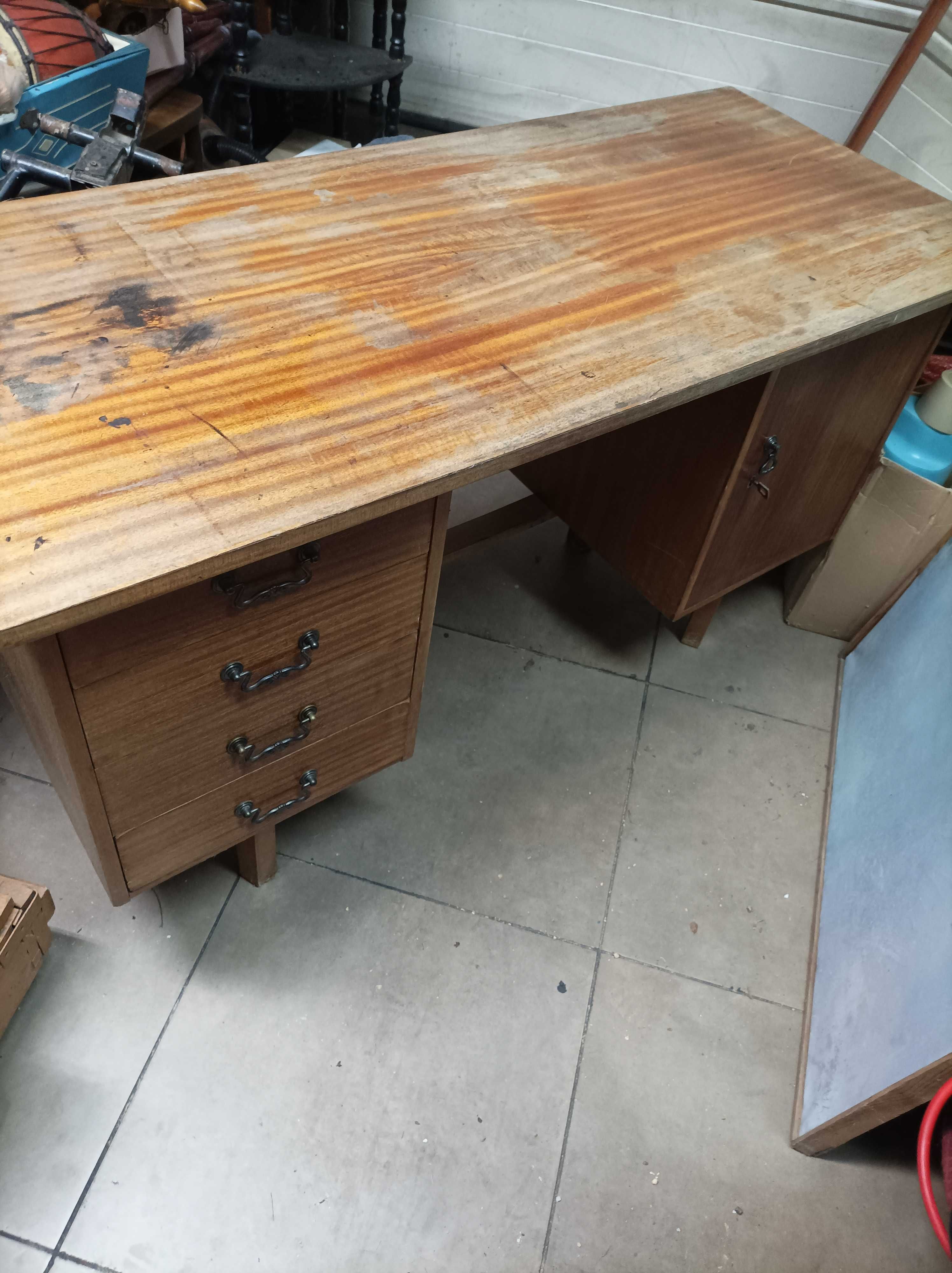 Stare biurko 1974 do renowacji jarocińskie fabryki mebli