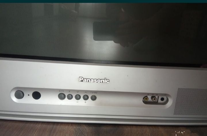 Panasonic телевізор без пульта