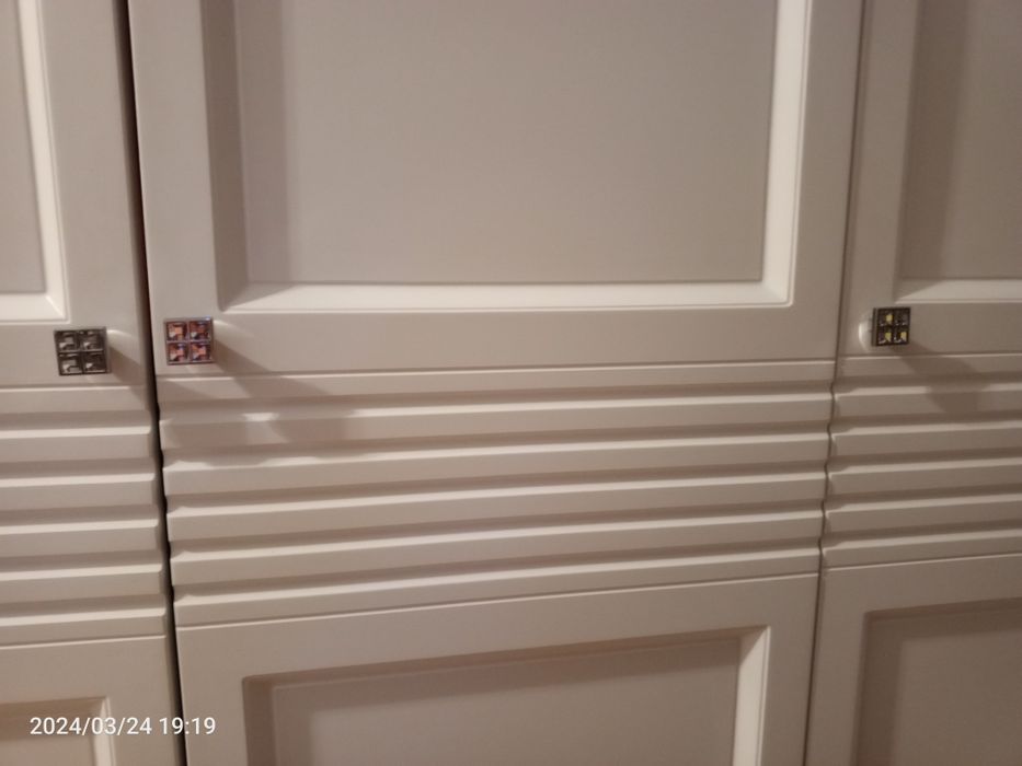 Rezerwacja Szafa biała elegancka  z kolekcji Emperio150 cm