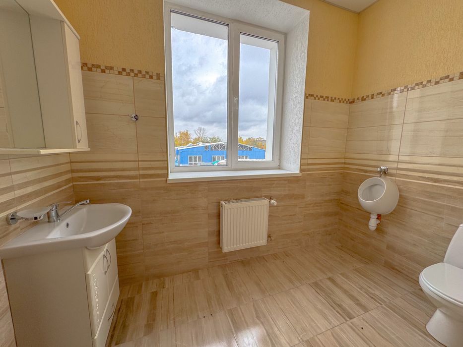 Здам офіс з ремонтом і меблями