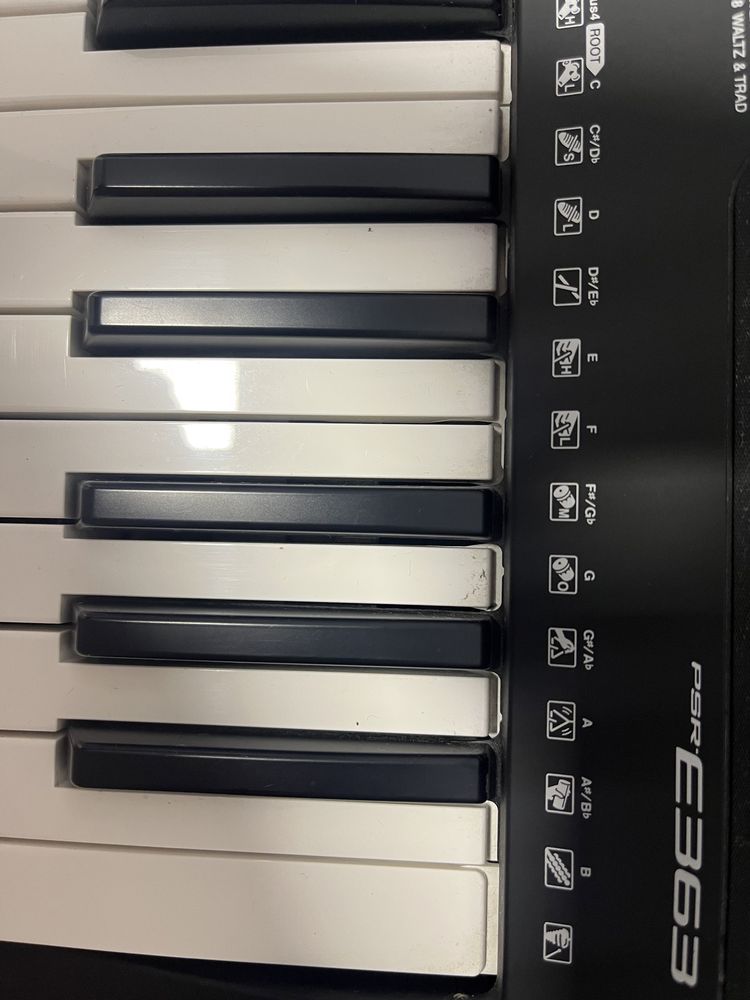 Keyboard PSR E363