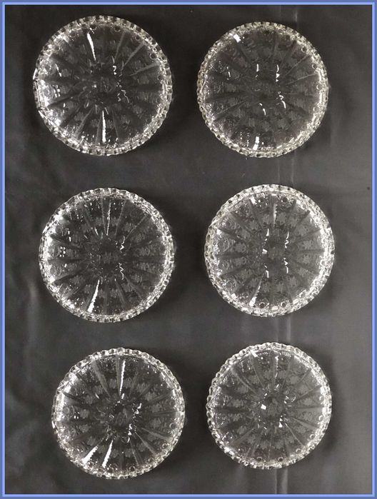 Sprzedam szklane talerzyki  PRL ze szlifem  6 sztuk