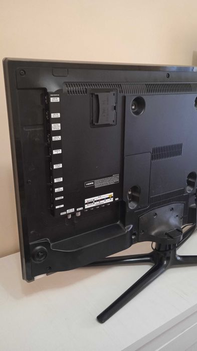 Телевізор SAMSUNG 32 дюйми