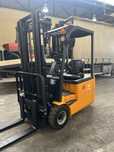 "Máquina" Empilhador Elétrico HU-LIfT NOVO (Entrega Imediata)