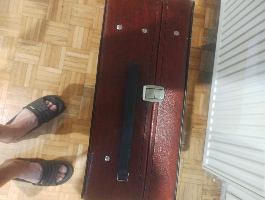 Walizka skorzana retro