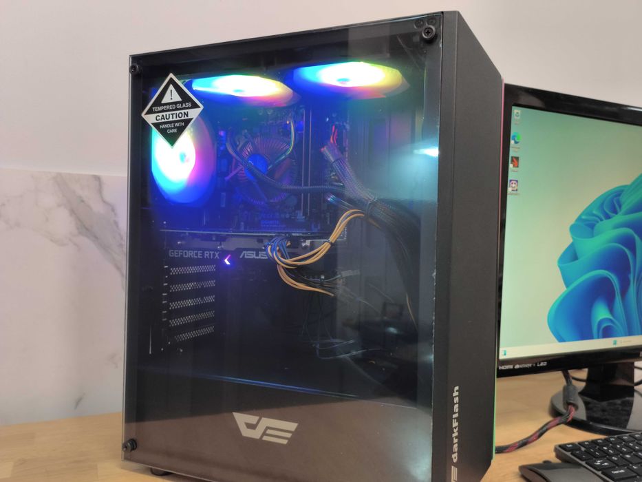 RTX3050 + intel i5-7400 + 32 GB RAM +dysk SSD512