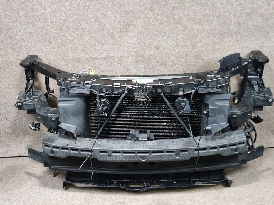 JEEP GRAND CHEROKEE WK2 6.4 SRT 16-21r Chłodnica Wody Pas Przedni