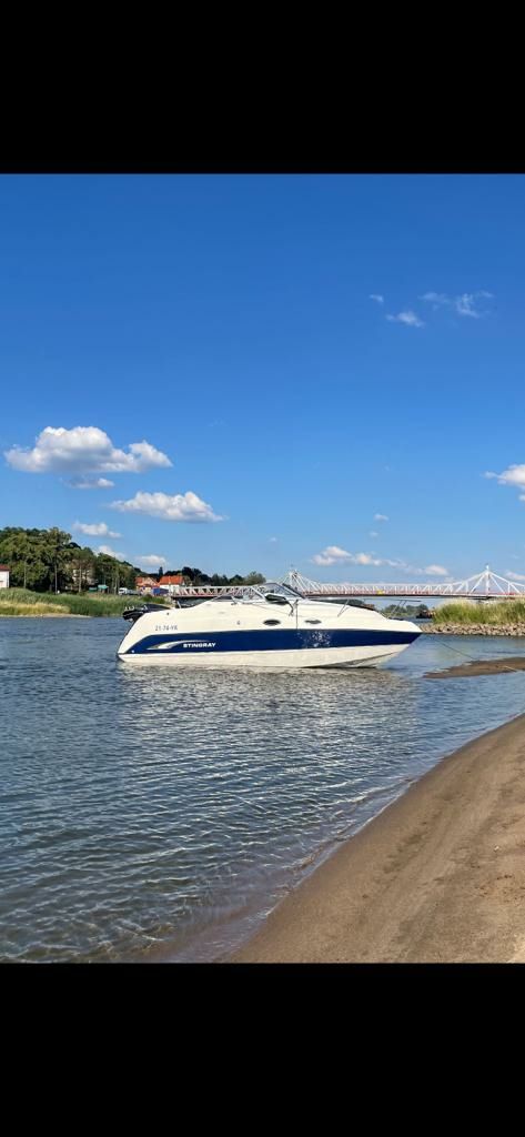 Motorówka Jacht Stingray 240  5.0 wtrysk Lódz motorowa bayliner