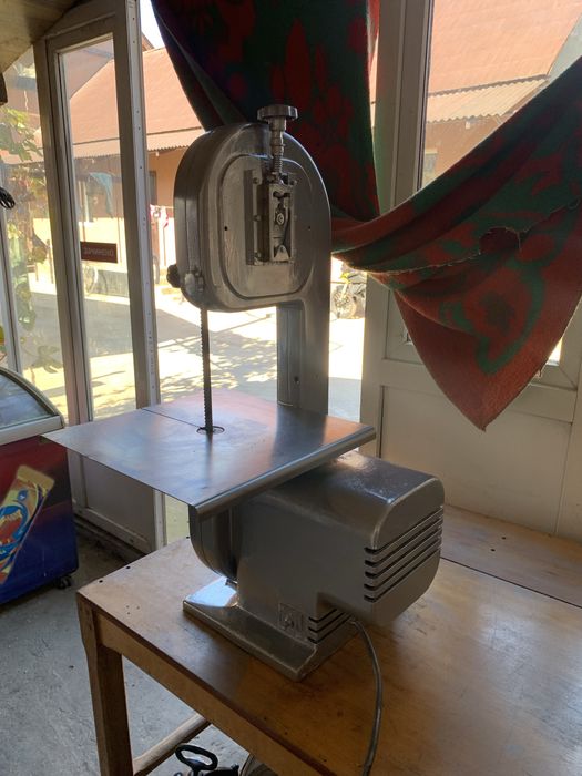 Ленточна пила для м’яса та кісток