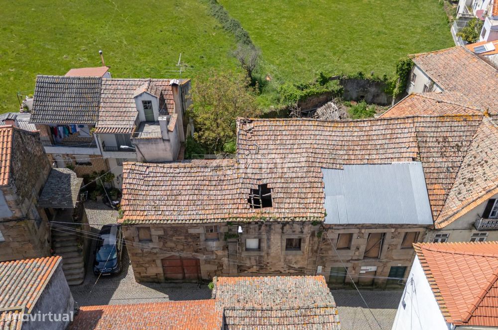 Moradia T4 em Ruina |Carragozela - Seia