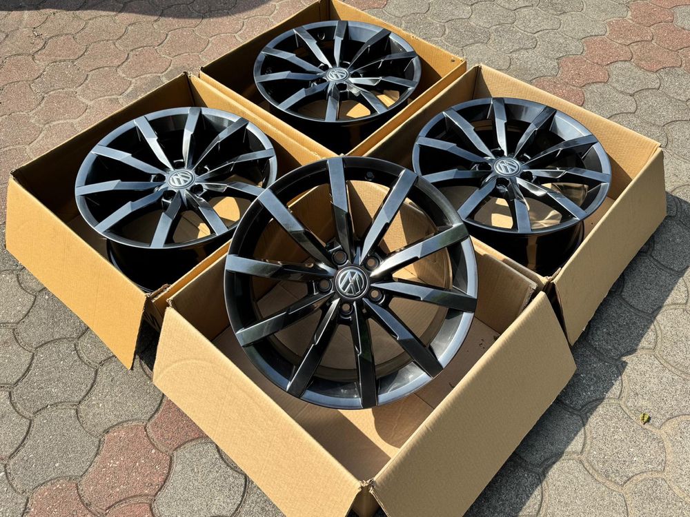 Felgi Vw Passat R-Line b8 18 cali 5x112 monterey oryginalne idealne
