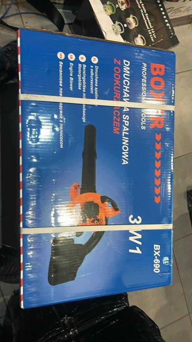 Duża dmuchawa, odkurzacz, rozdrabniacz do liści