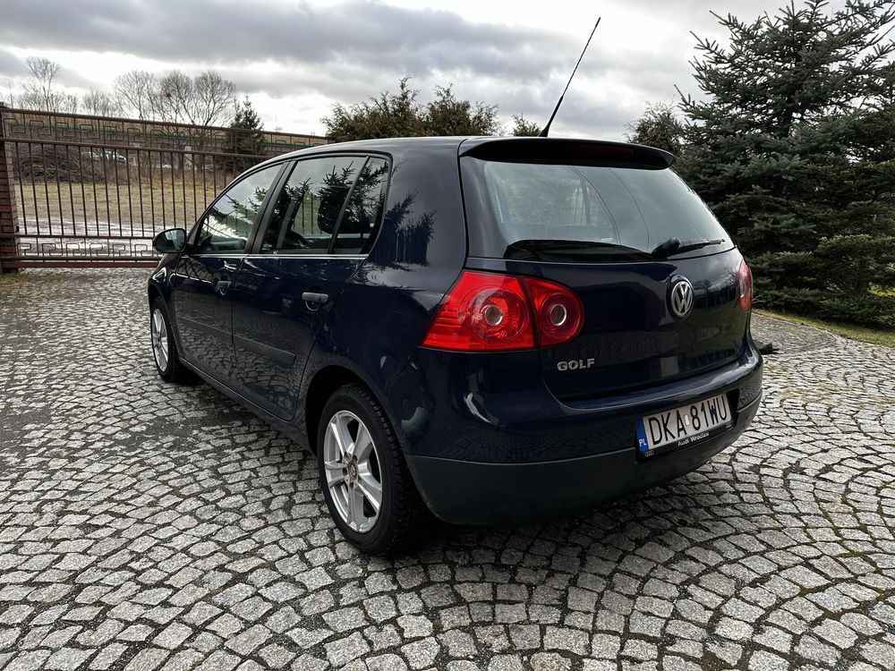 Volkswagen Golf 5 Trendline 1.4 16 V 2007 r nowy akumulator