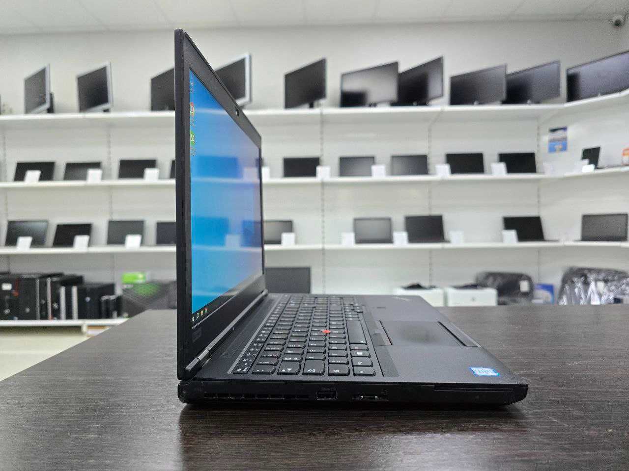 Потужний ноутбук Lenovo ThinkPad P52 (i7-8850H/16/512SSD/P2000M-4Gb)