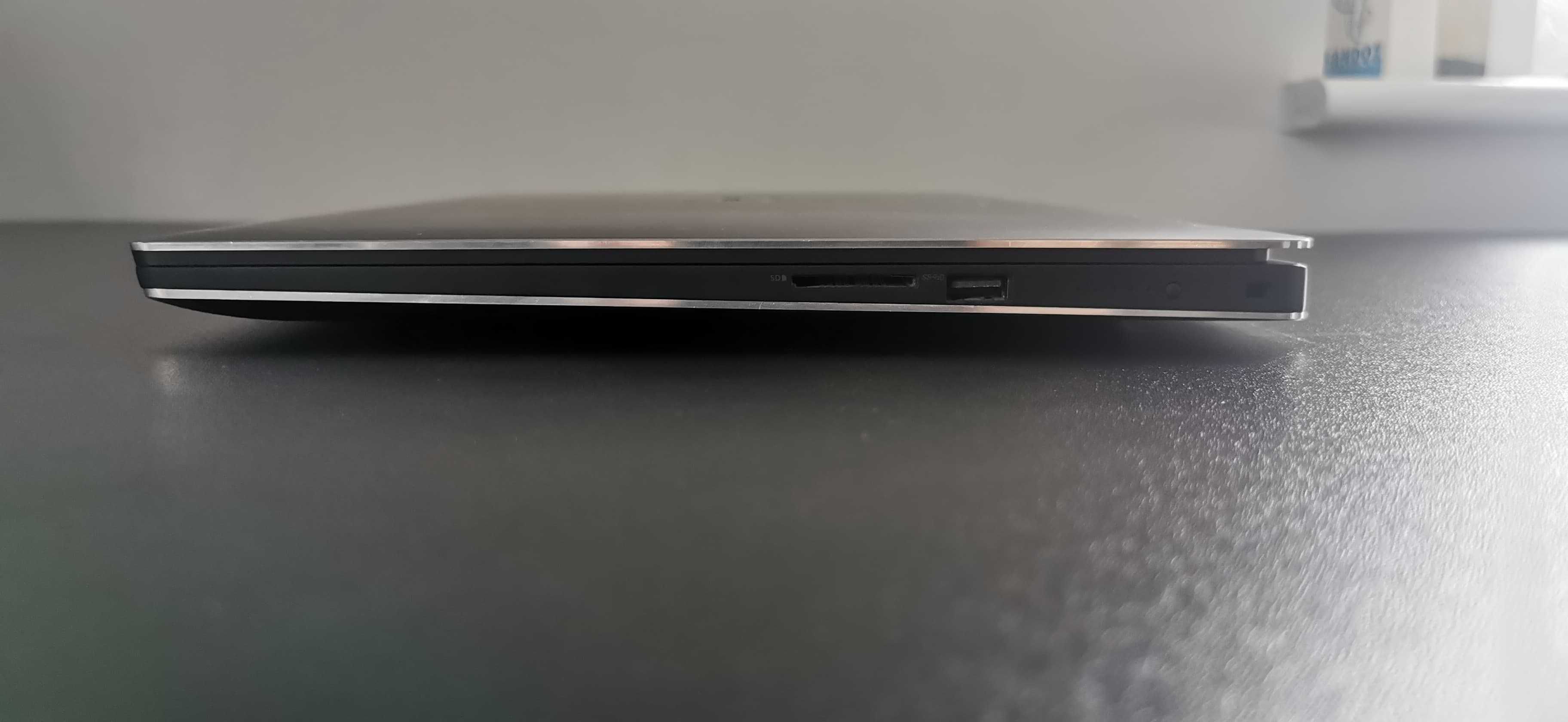 DELL Precision 5540 i9! 64GB RAM 1TB SSD