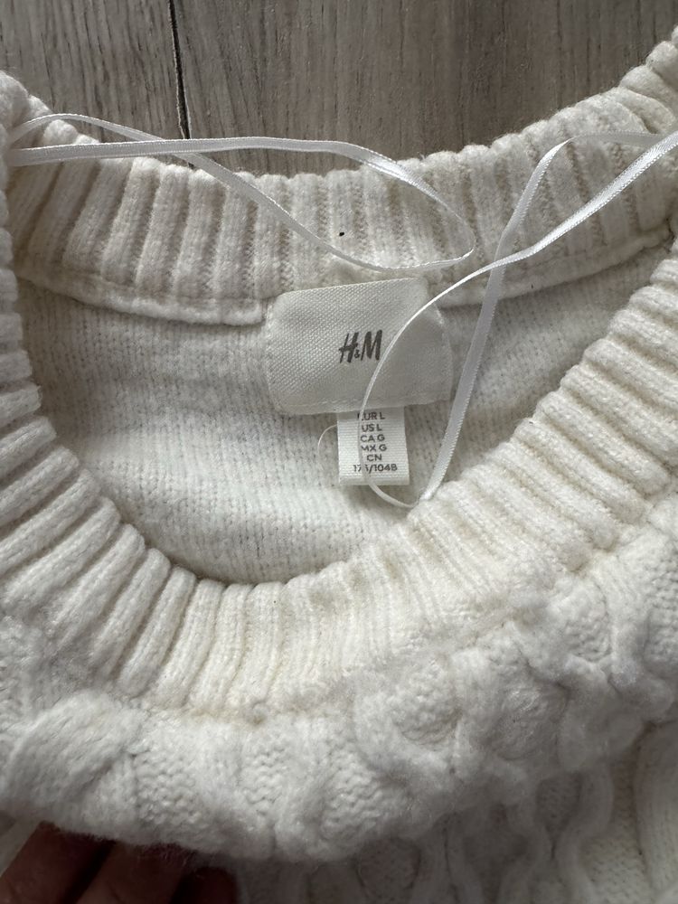 Sweter bialy HM dlugi