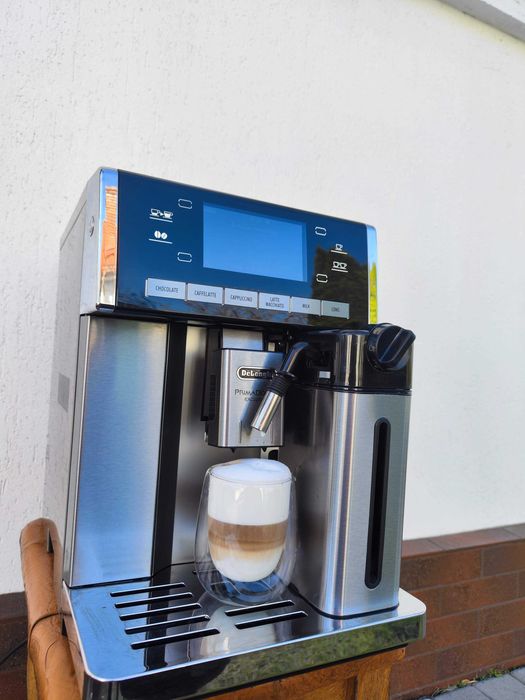 Кавомашина кофемашина Delonghi Primadonna Exсlusive ESAM 6900